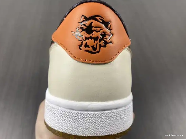 of Low OG Air DH6932-100 Year Jordan the 1 Tiger 0507